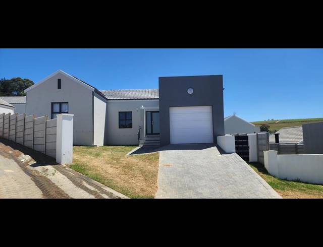 3 BEDROOM HOUSE FOR SALE IN MYRTLEDENE